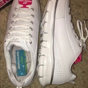 Skechers, size 10